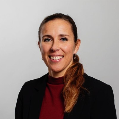 Pauline van der Loo