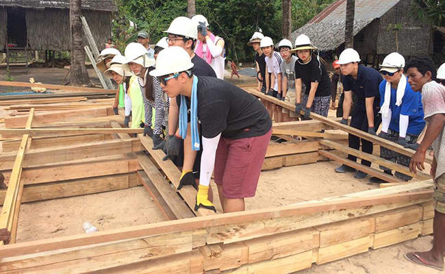 Service learning school programs