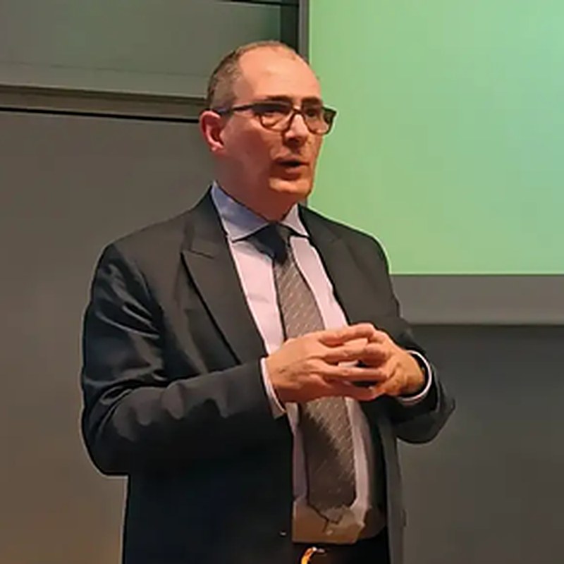 Marco Argiolas durante una lezione