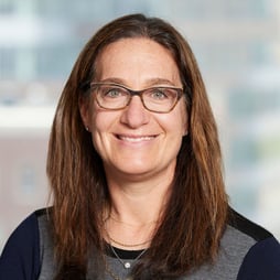 Dr. Claudia Hochberg