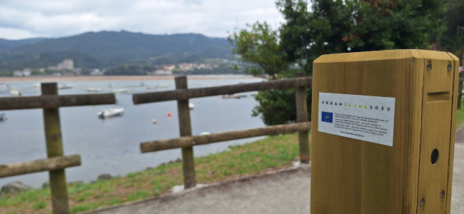 Un nuevo poste medidor de peatones comienza a monitorizar la movilidad activa en la senda entre Laida y Kanala en Urdaibai