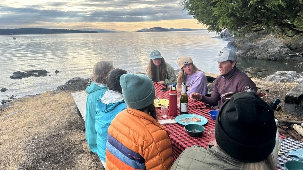 kayaking adventure through Washington state’s San Juan Islands