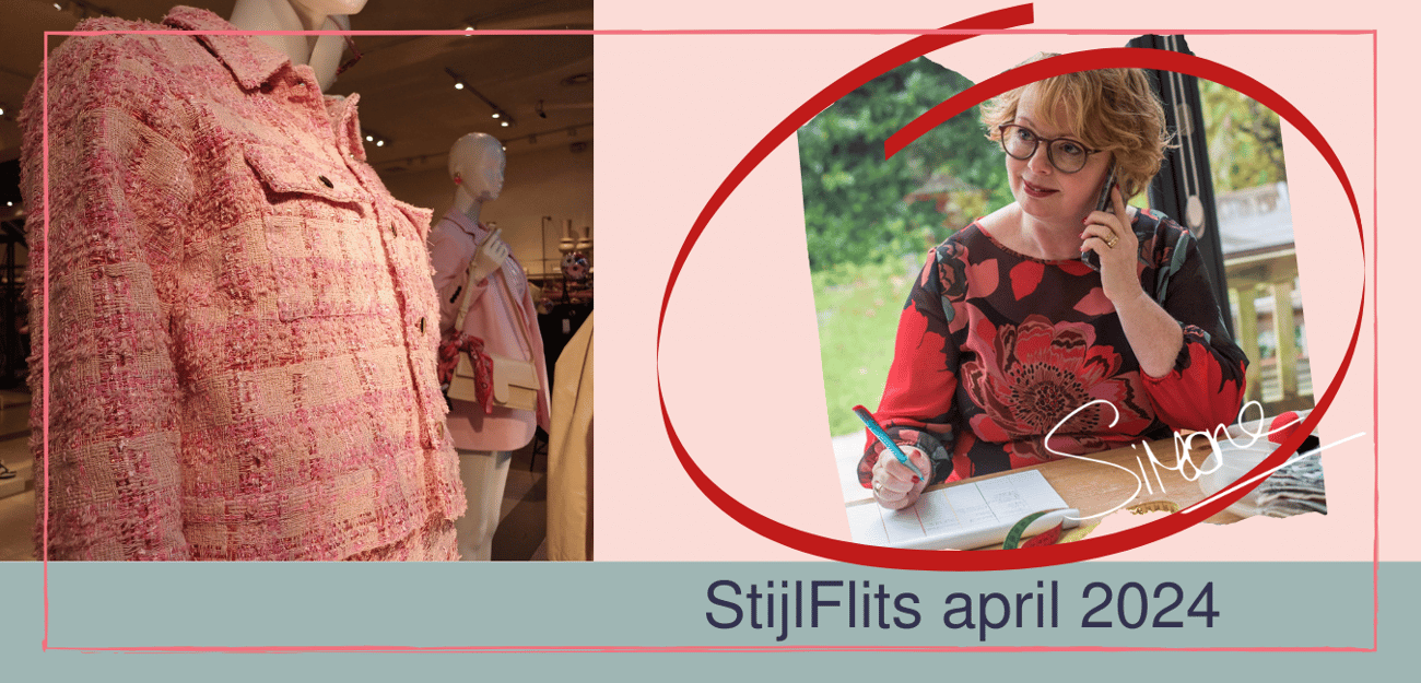 Desk with Two Chairs