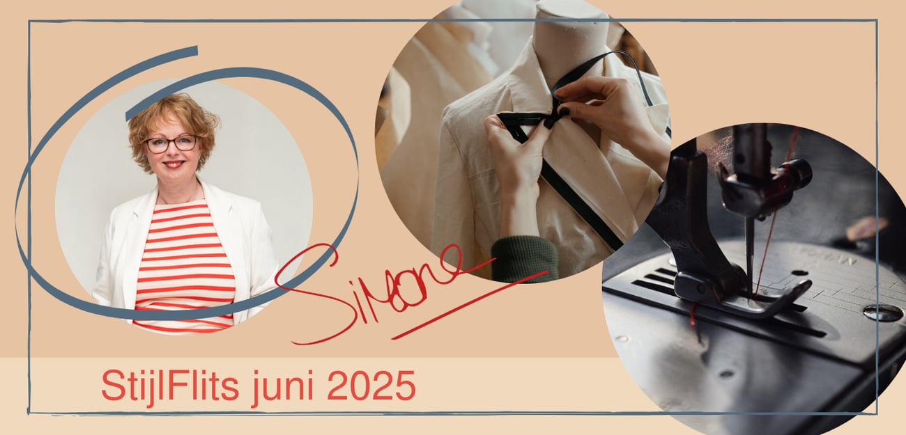 Desk with Two Chairs