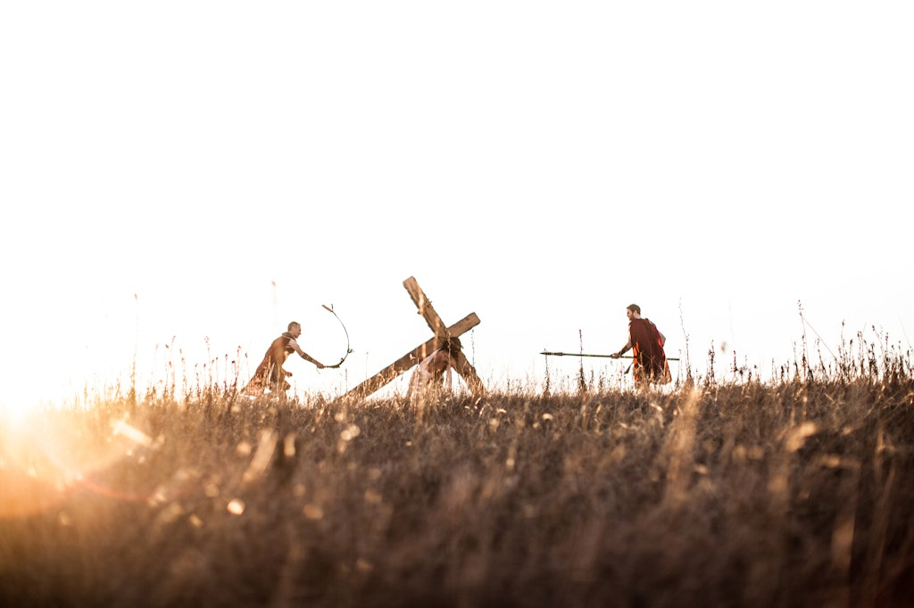 Jesus carrying the cross