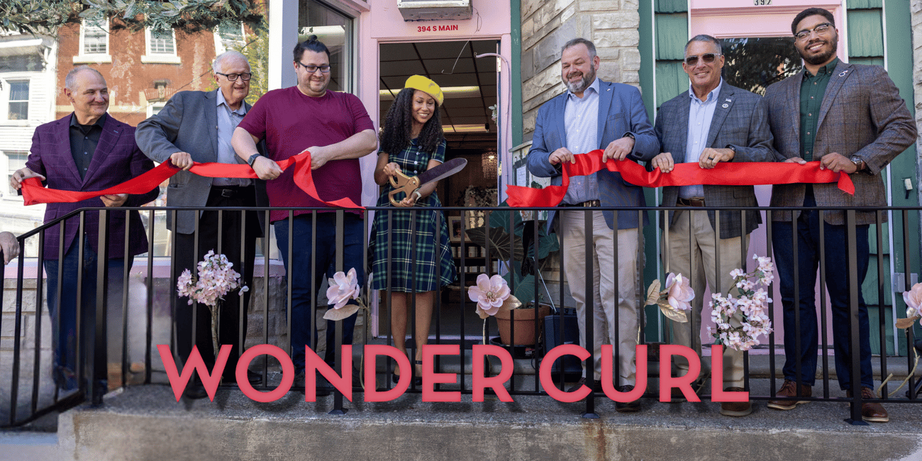 Wonder Curl Ribbon Cutting