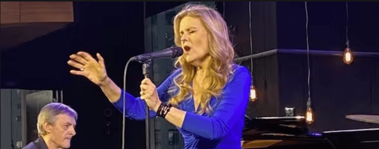 Tierney Sutton at Dizzy's. Beth Naji