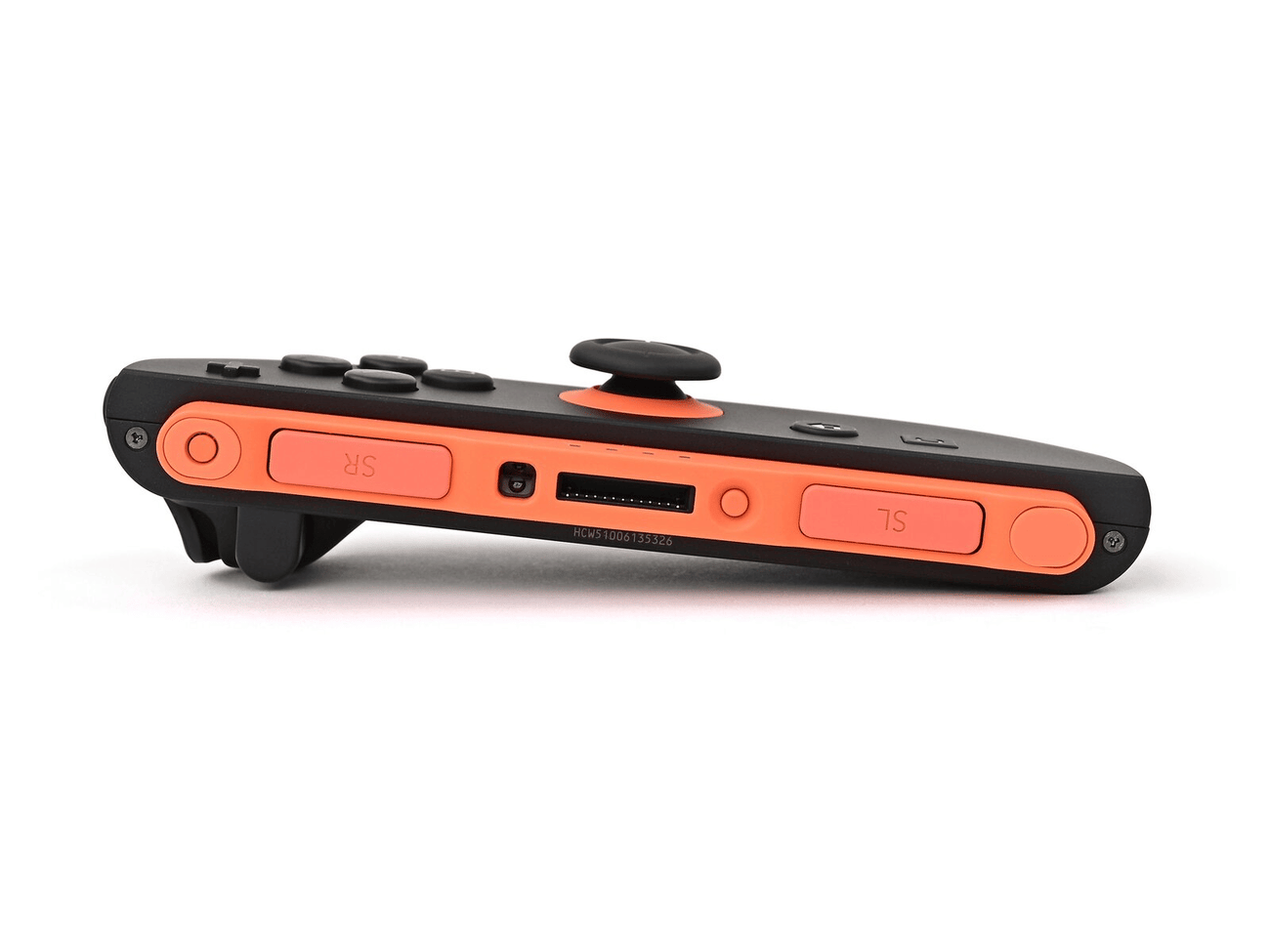 Gif alternating between mirrored images of left and right Joy-Cons 2