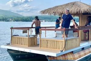 tiki boat