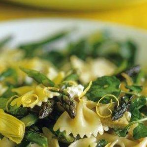 Lemony Asparagus and Artichoke Pasta Salad 
