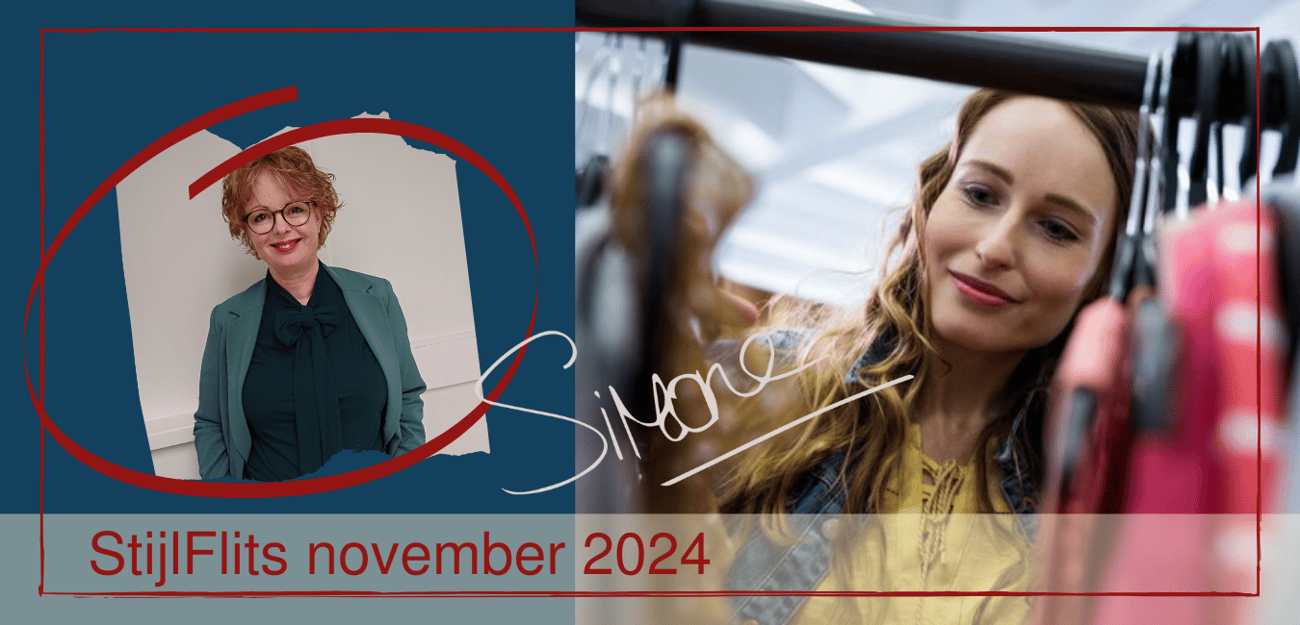 Desk with Two Chairs