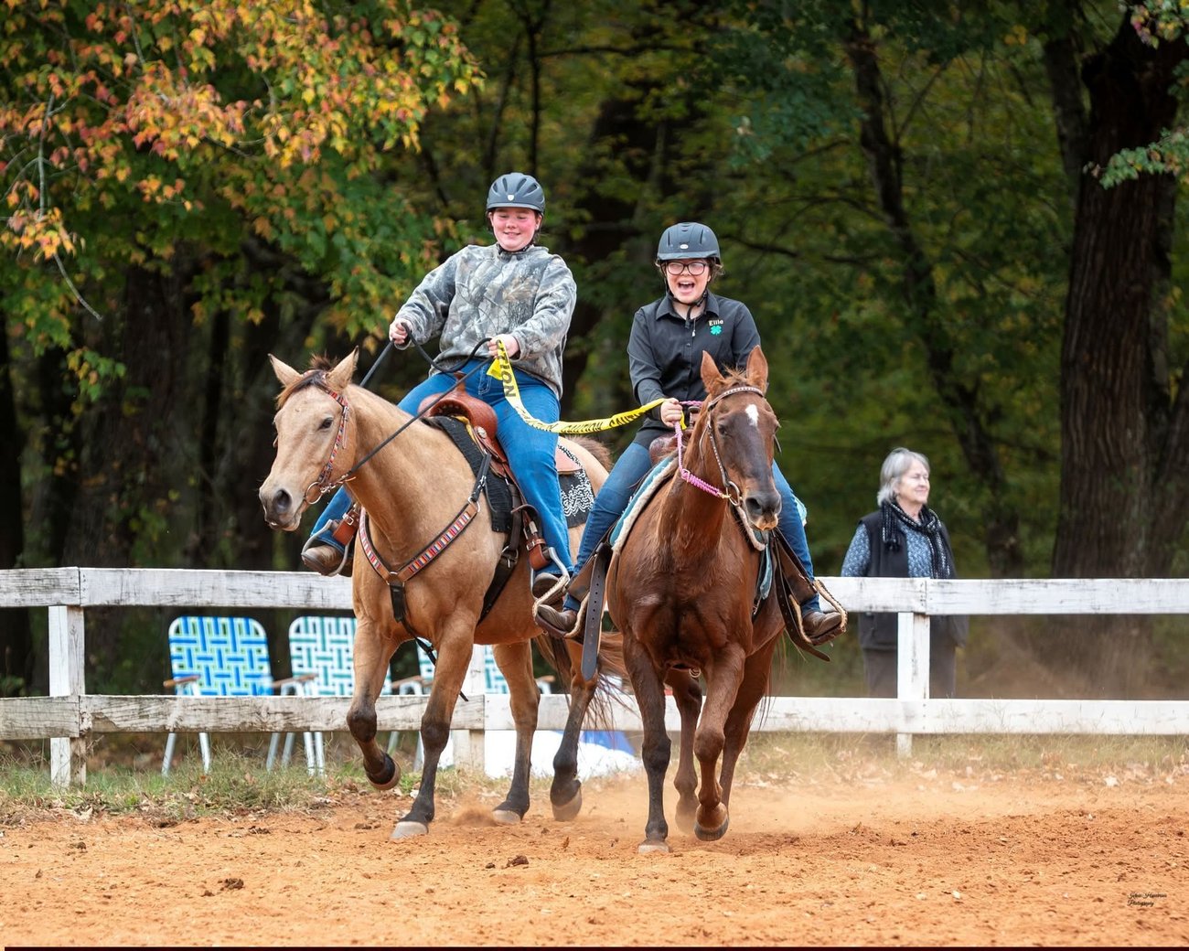 kids on horse at horse show