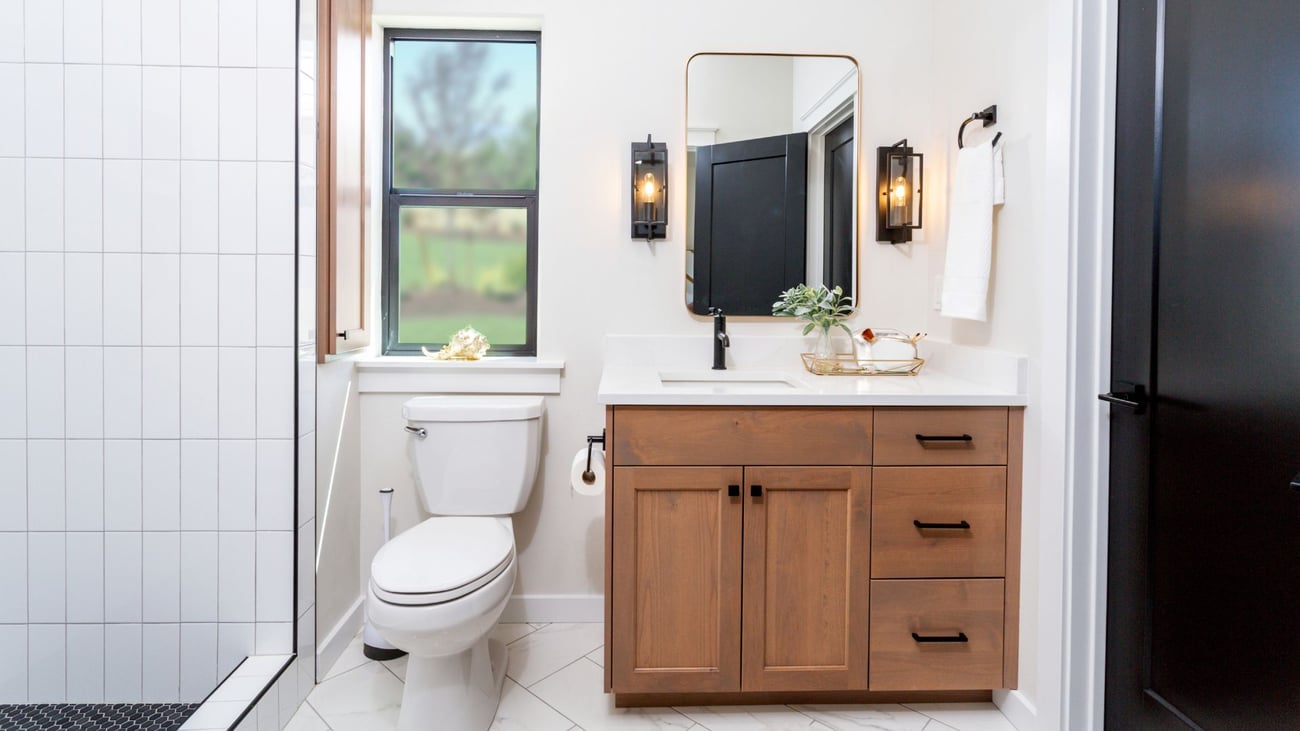 The interior of a residential bathroom.