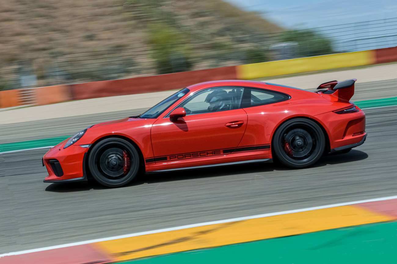 El circuito de velocidad reabre sus puertas tras el reasfaltado con las tandas del Club Porsche France