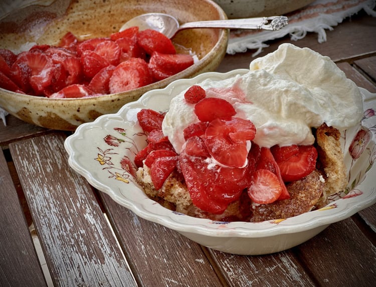 Upcycled Bread Strawberry Shortcake