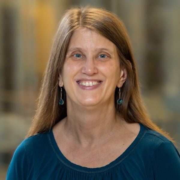 Dra. Amy Sobota, jefa de Hematología/Oncología Pediátrica Dra. Amy Sobota, jefa de Hematología/Oncología Pediátrica