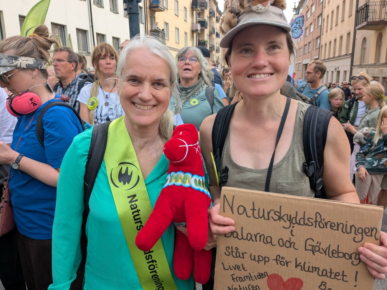 Jenny & Lillian under Den stora klimatdemonstrationen i Stockholm, foto: Jan Östlund Jenny & Lillian under Den stora klimatdemonstrationen i Stockholm, foto: Jan Östlund
