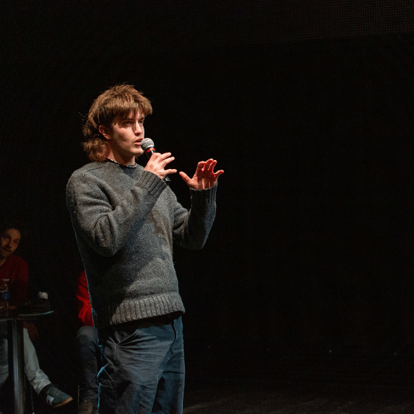 Teater Katapult præsenterer storyslam