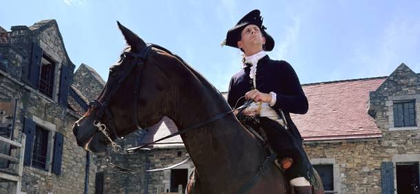 soldier on horse at fort ticonderoga