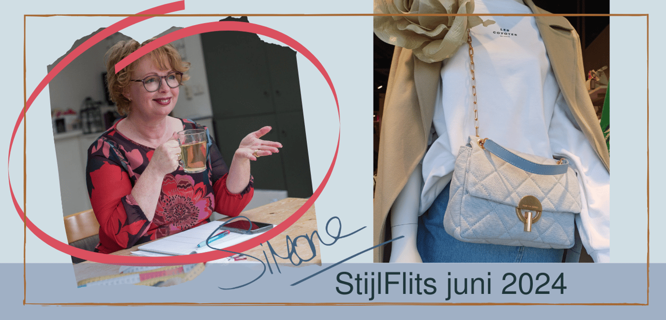 Desk with Two Chairs