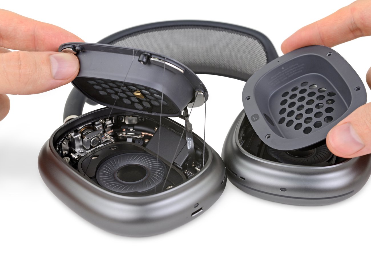 Disassembling the AirPods Max