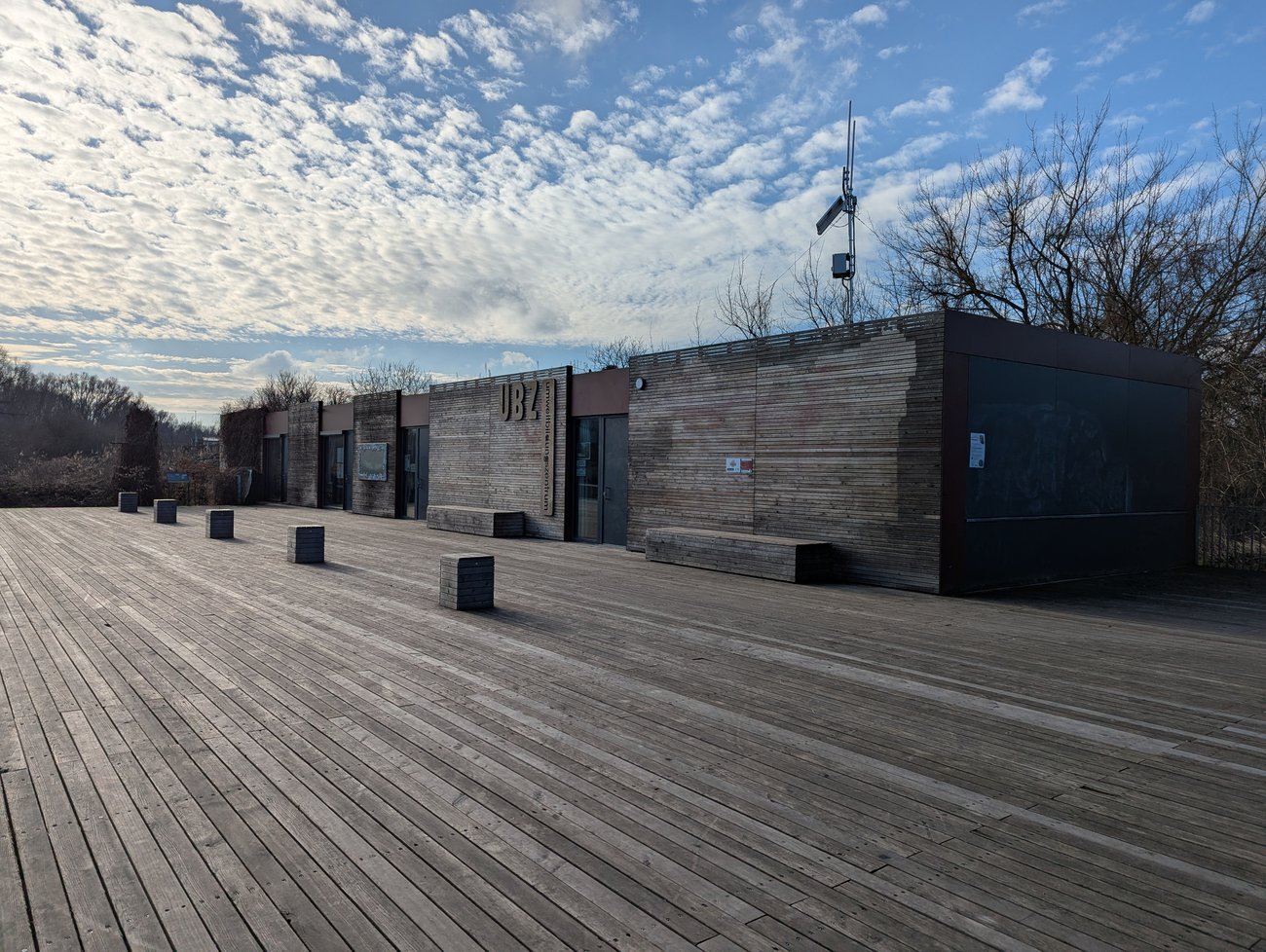 Foto des Umweltbildungszentrums Kienbergpark. Foto des Umweltbildungszentrums Kienbergpark.