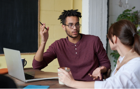 Student Advisor in discussion with student