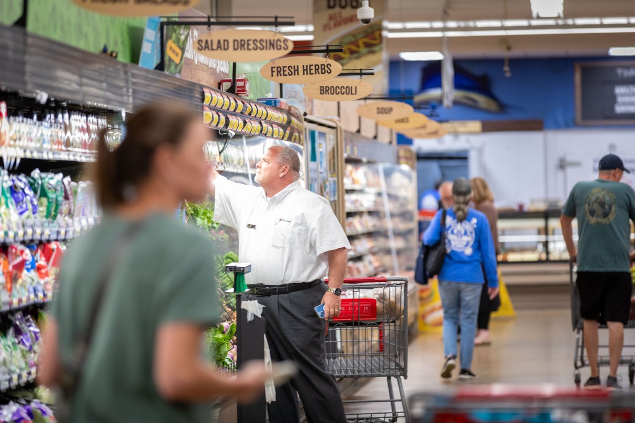 Karns Foods Board Chairman Scott Karns in one of his stores. Karns Foods Board Chairman Scott Karns in one of his stores.