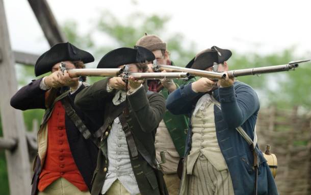reenactment soldiers