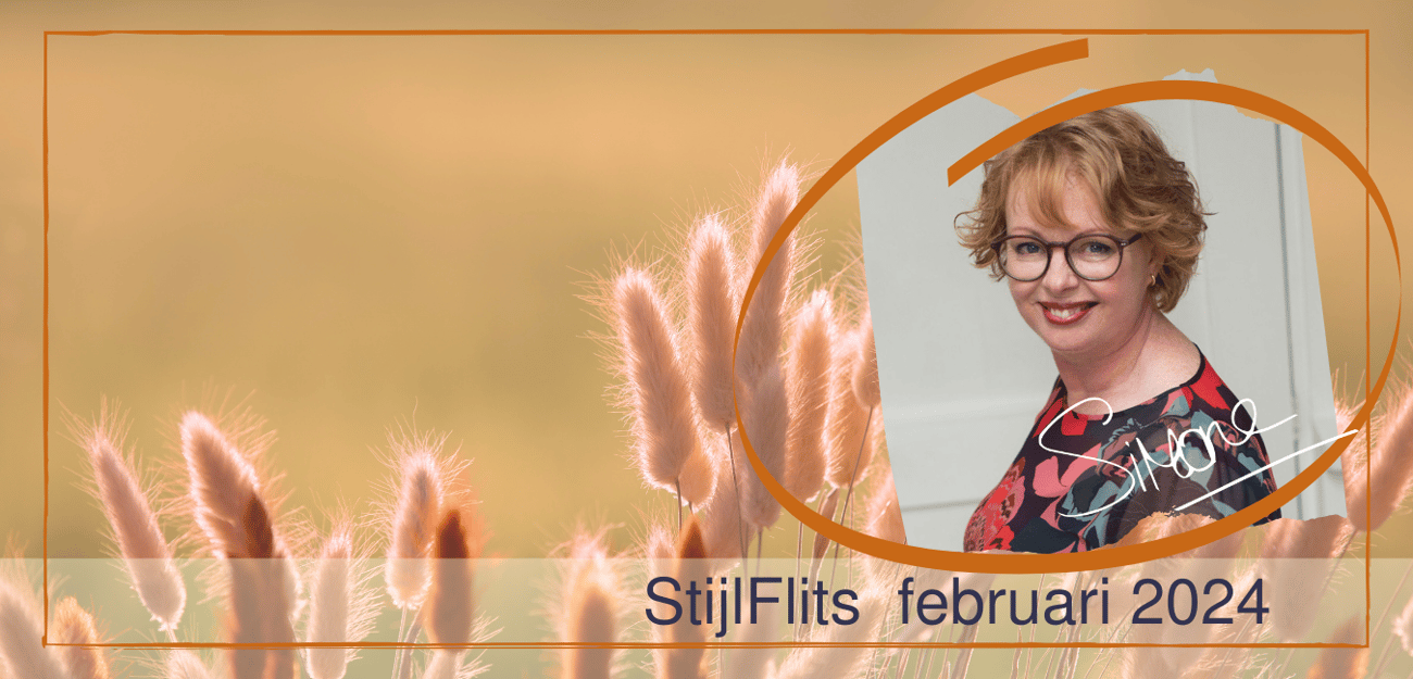 Desk with Two Chairs