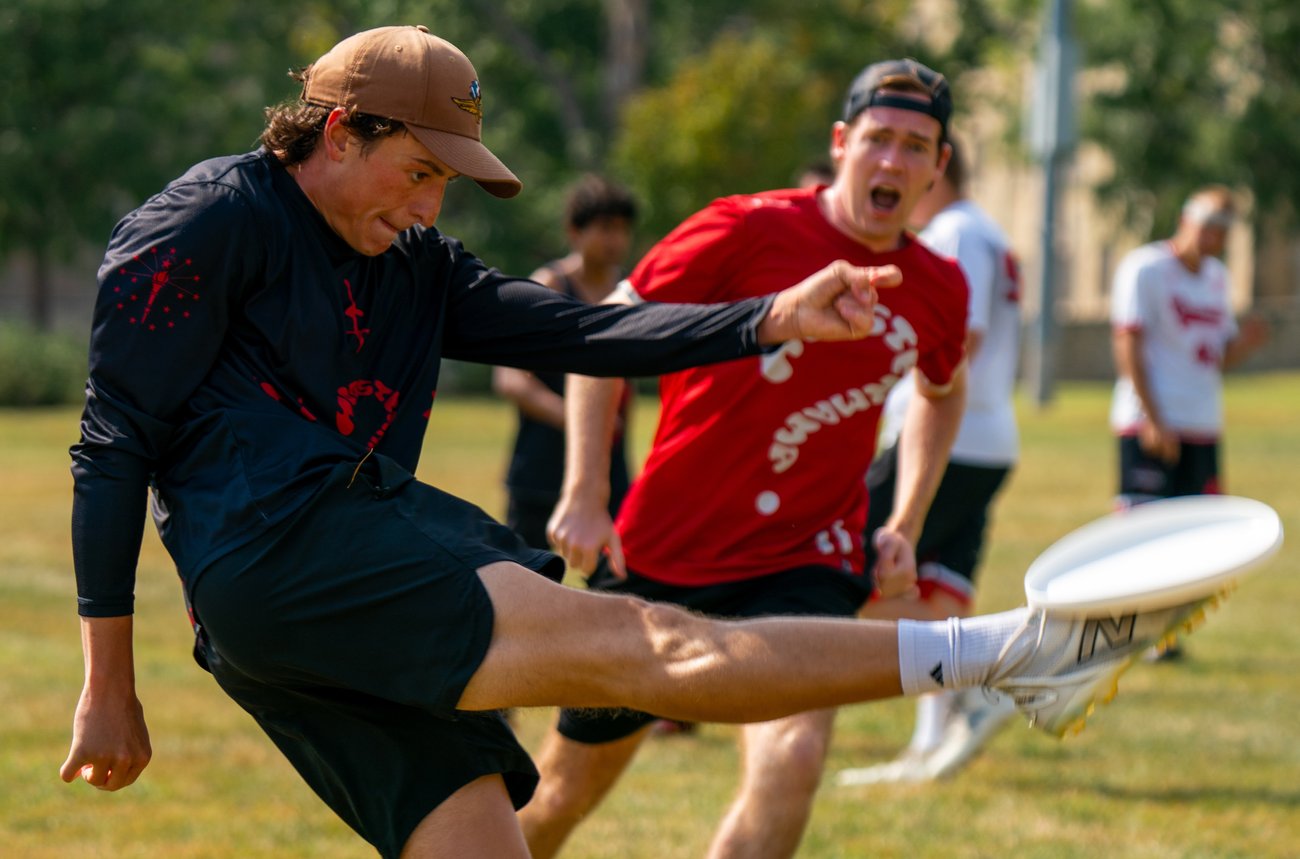 The hoosiermama?s in a huddle