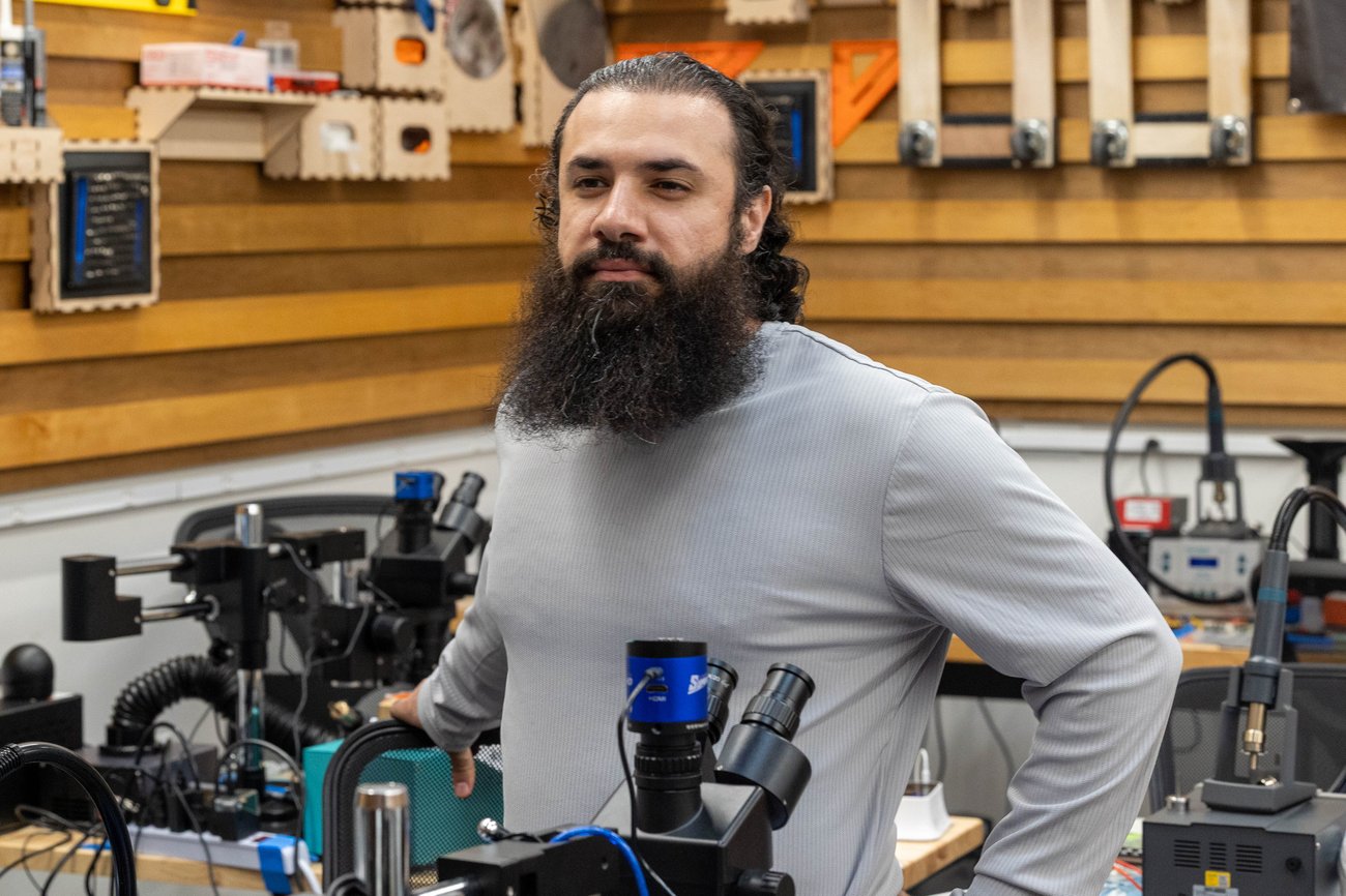 Image: Microsoldering Academy student