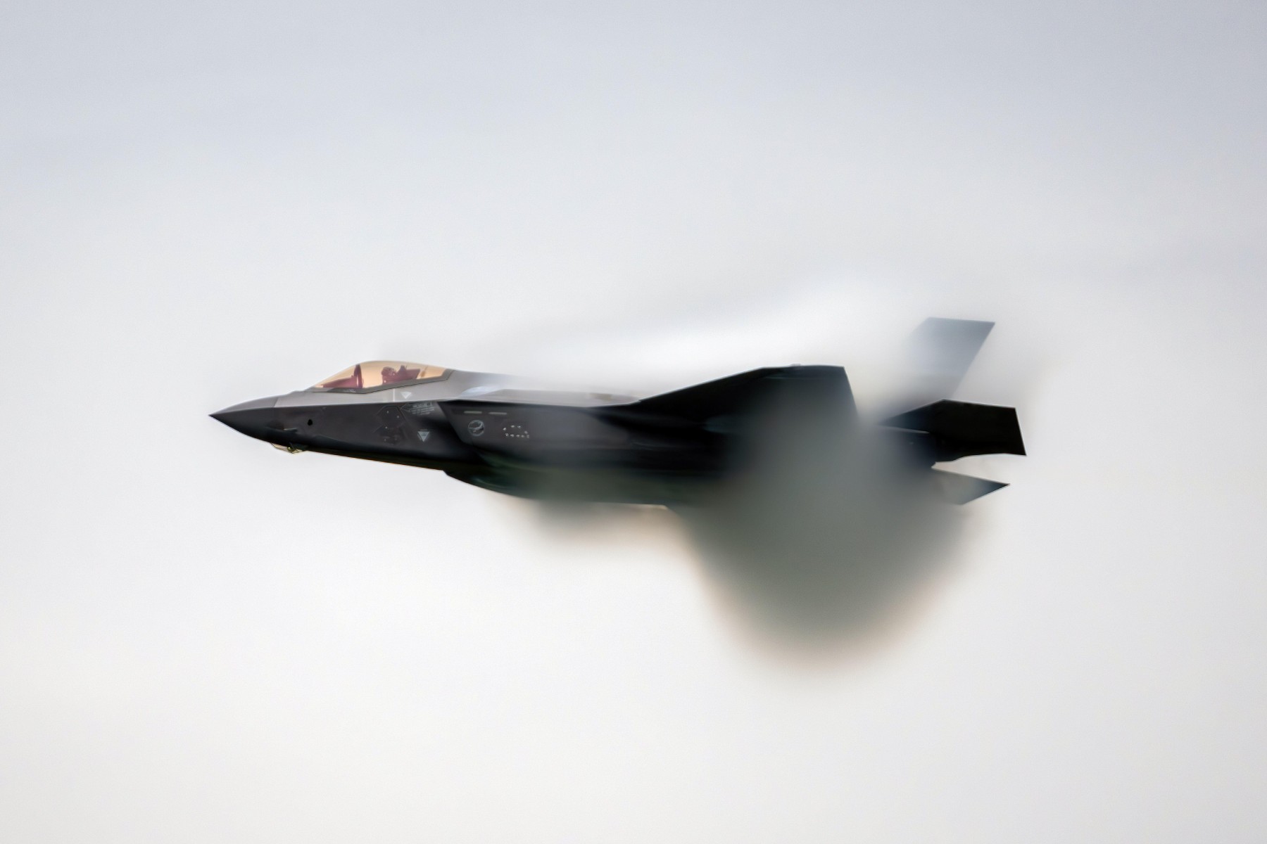US Air Force F-35 fighter jet performs during the 2024 Airpower international air show.