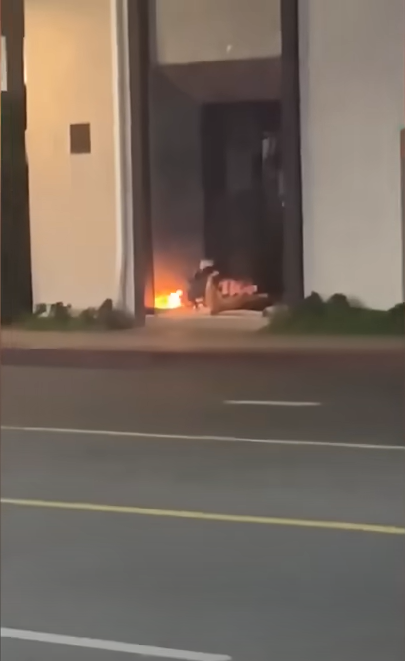 Homeless starts building fire in LA
